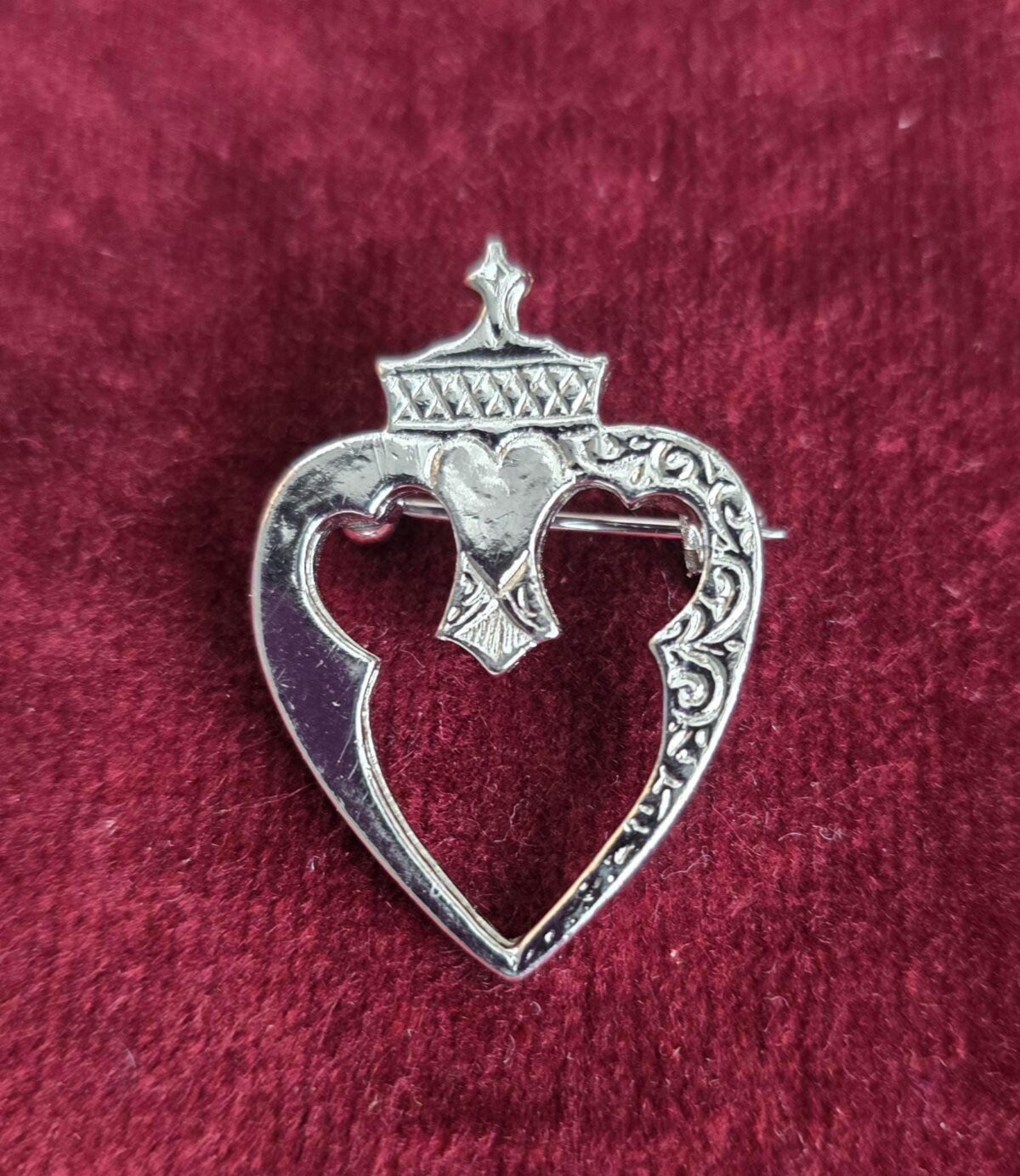 Vintage Scottish Luckenbooth Brooch Marks Scotland D B
