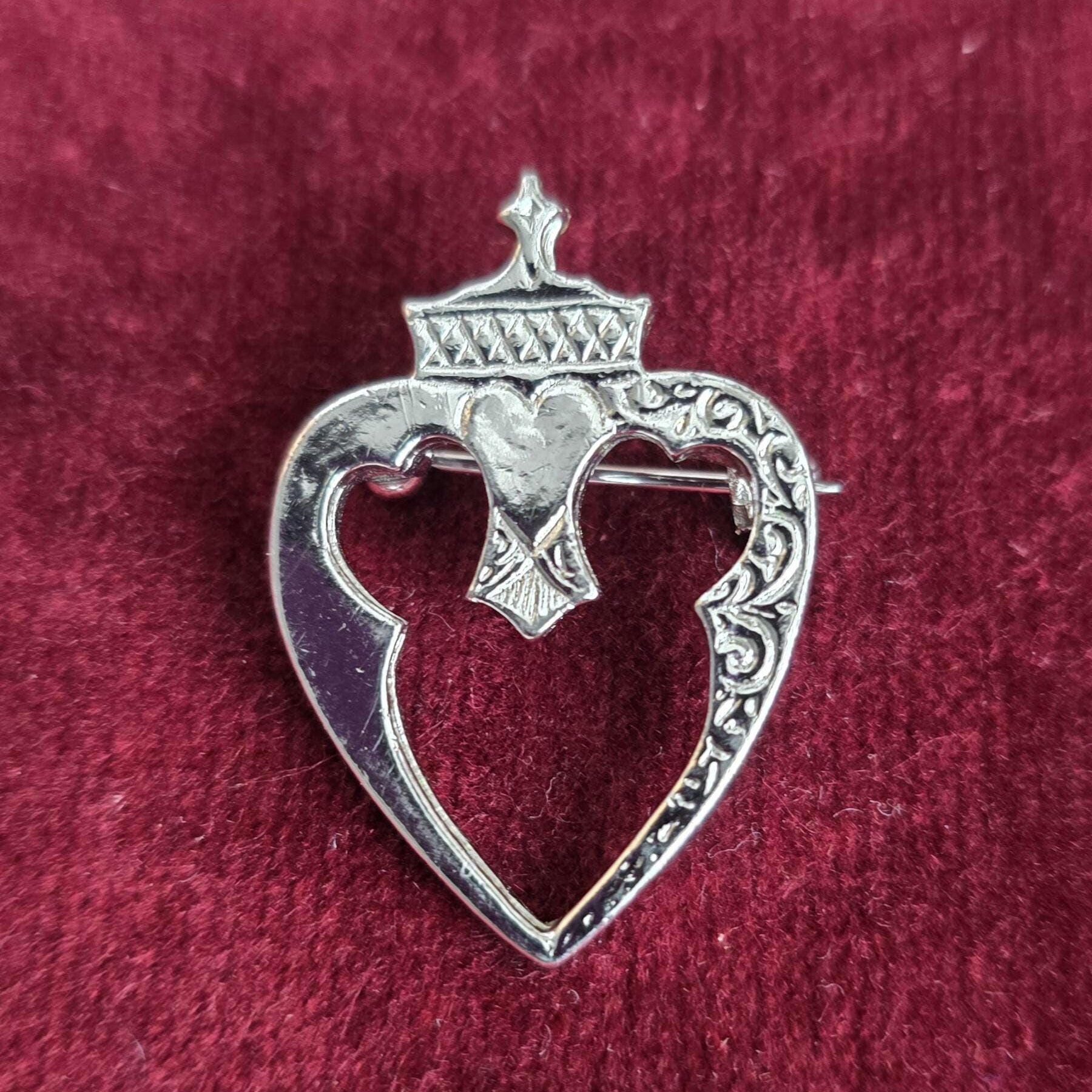 Vintage Scottish Luckenbooth Brooch Marks Scotland D B
